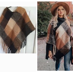 Do everything in Love Poncho Cape One Size
